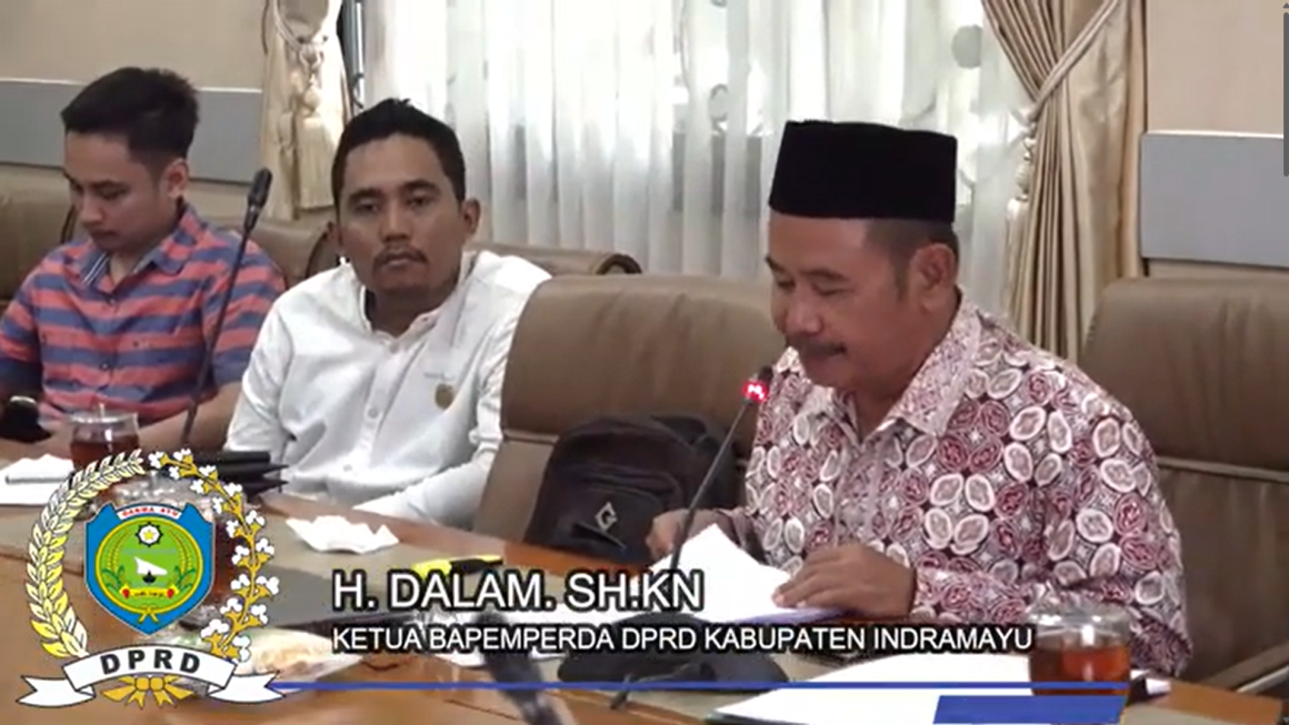 Rapat Kajian Bapemperda terhadap Pembahasan 2 (Dua) Raperda Tahun 2025